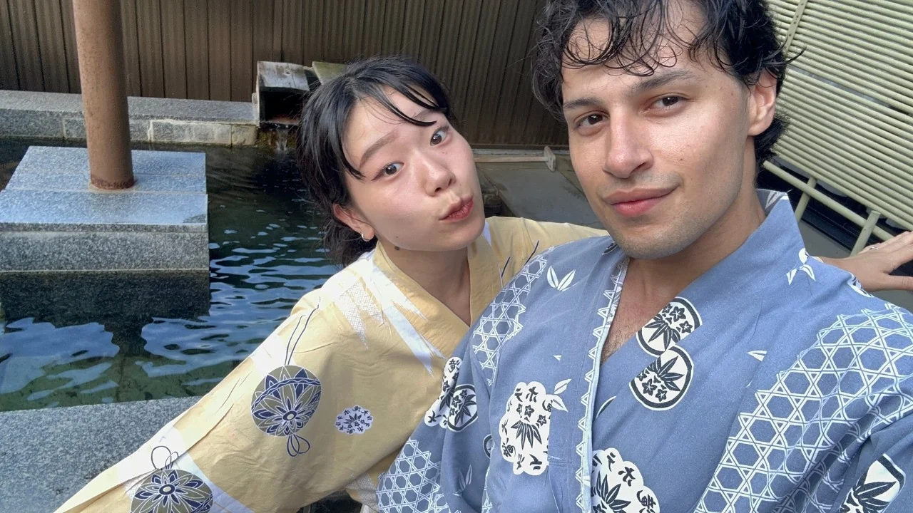 Miniatura original do vídeo: Uma noite em um onsen privado no Japão.